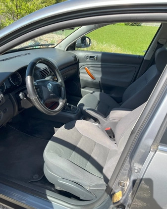 Volkswagen Passat cena 12900 przebieg: 308000, rok produkcji 2005 z Kielce małe 67